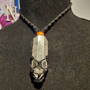 XL Crystal with adjustable macramé necklace
